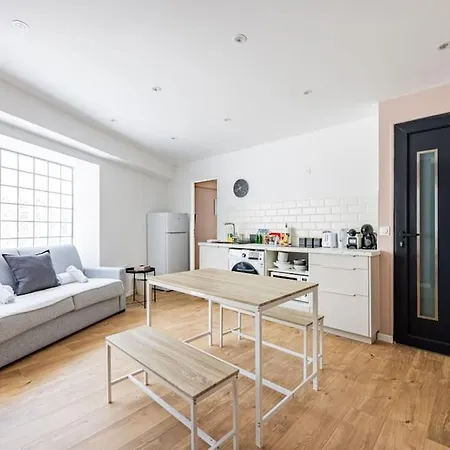 Apartamento Charme Parisien 6 Personnes, 2 Chambres, 19eme *